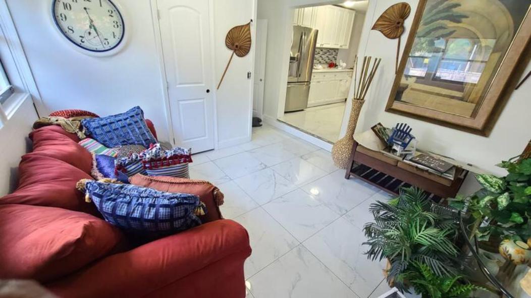 Palm Springs 3-Bedroom 2-Bath 5 Miles To The Beach Лейк-Ворт Екстер'єр фото