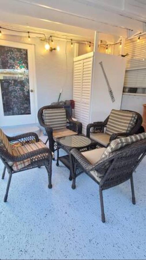 Palm Springs 3-Bedroom 2-Bath 5 Miles To The Beach Лейк-Ворт Екстер'єр фото