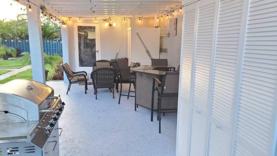 Palm Springs 3-Bedroom 2-Bath 5 Miles To The Beach Лейк-Ворт Екстер'єр фото